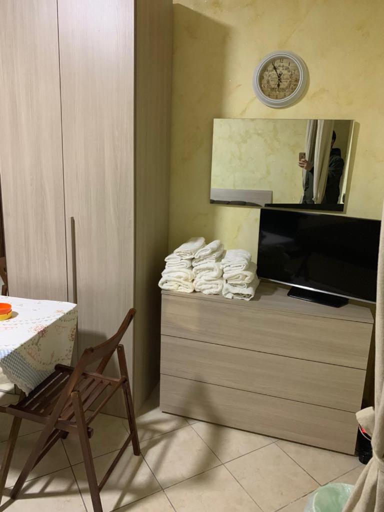 Airport Bedroom House 卡塔尼亚 外观 照片